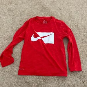 Long sleeve t